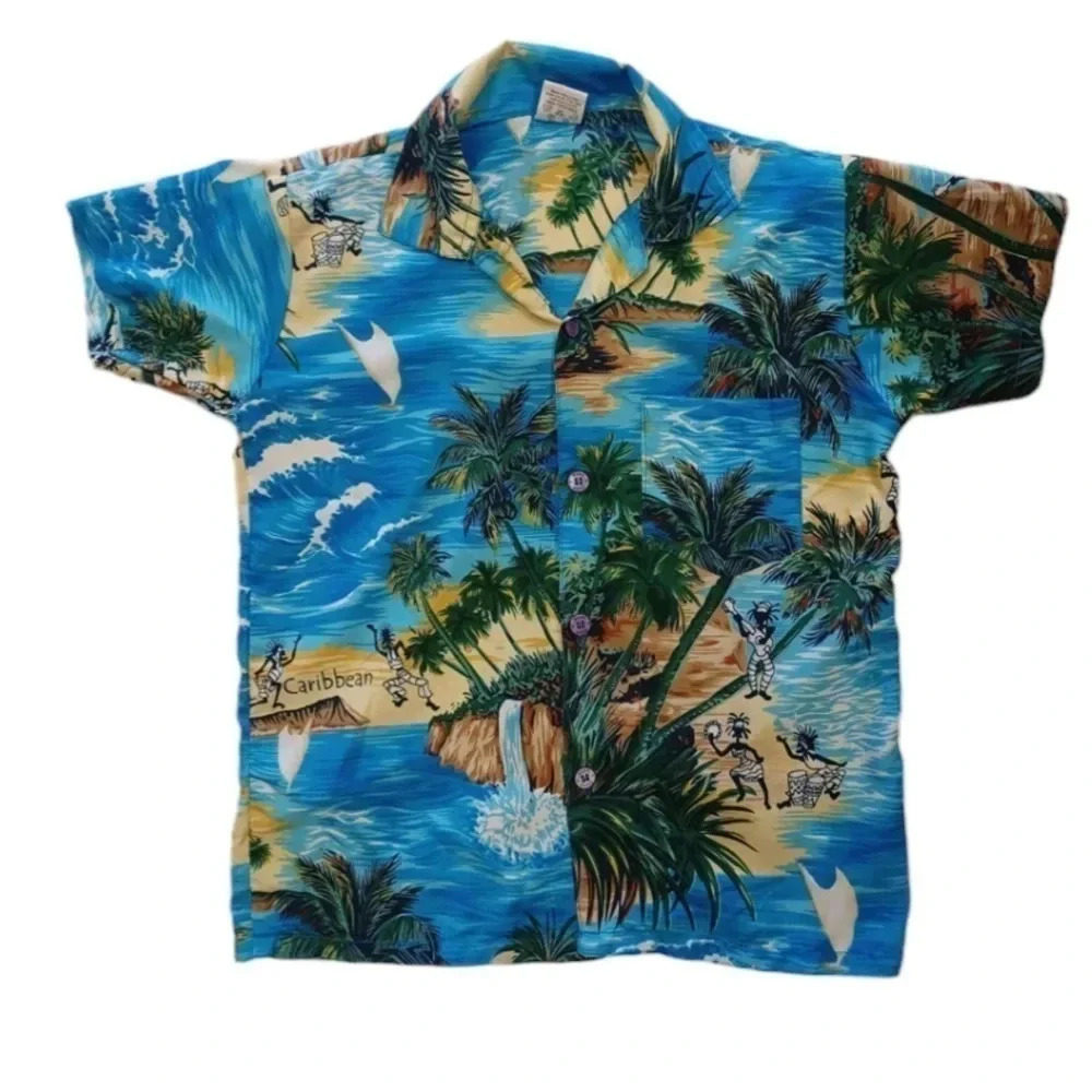 Rima Beachworld Short Sleeve Button Up Hawaiian Shirt  Size Medium